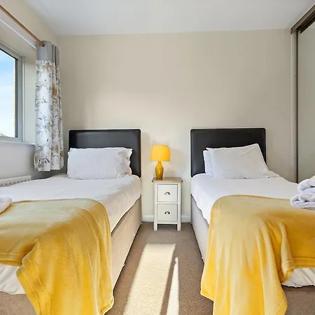 Retreat With Free Parking