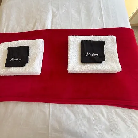 Retreat With Free Parking Feriehus York